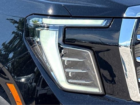 New 2026 GMC Yukon XL Elevation w/ LPO, Get Active Package AWD/4WD image 20
