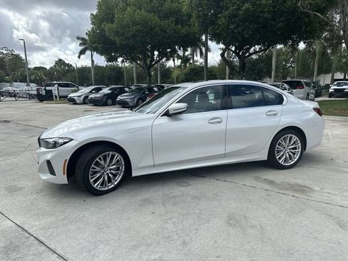 Used 2024 BMW 330i Sedan w/ Convenience Package RWD image 17