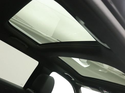 New 2026 Mercedes-Benz GLB 250 image 15