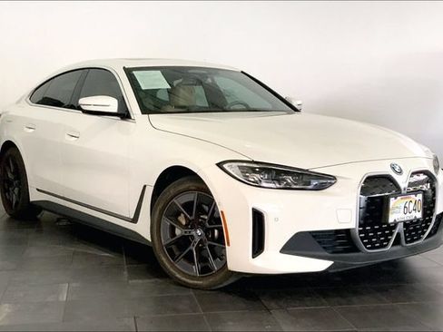 Used 2023 BMW i4 eDrive35 RWD image 2