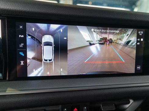 Certified 2025 Porsche Cayenne AWD/4WD image 30