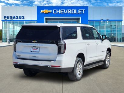 New 2026 Chevrolet Suburban LT w/ Comfort Package