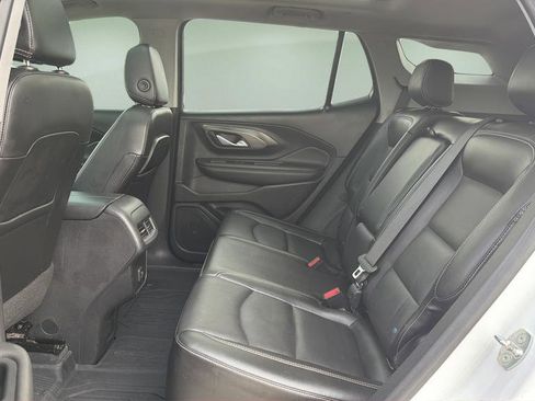 Used 2022 GMC Terrain SLT w/ Infotainment Package II image 16