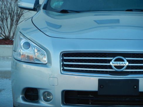 Used 2011 Nissan Maxima 3.5 SV w/ Premium Pkg image 10