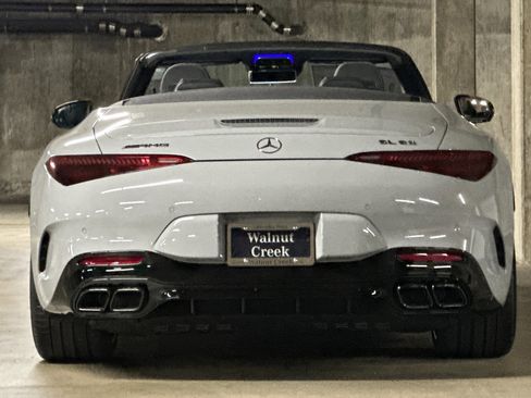 New 2026 Mercedes-Benz SL 63 AMG 4MATIC image 9