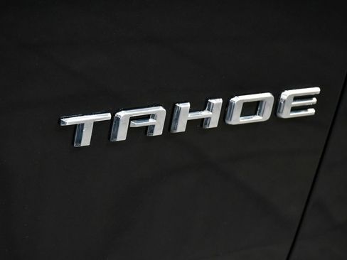 Used 2022 Chevrolet Tahoe LT w/ Luxury Package image 93