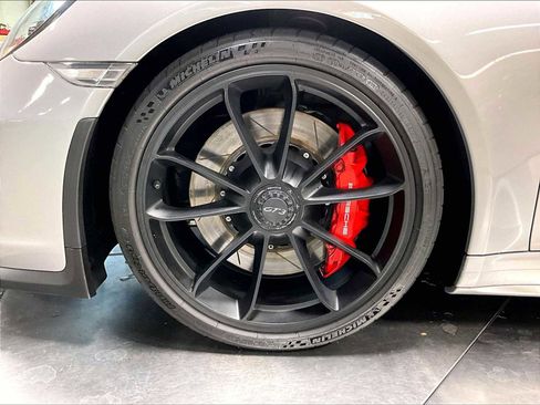 Used 2018 Porsche 911 GT3 image 13