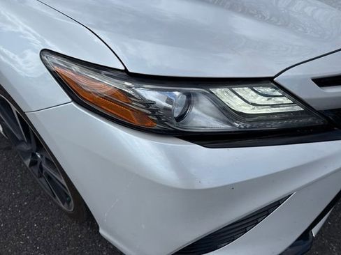 Used 2019 Toyota Camry XSE image 12