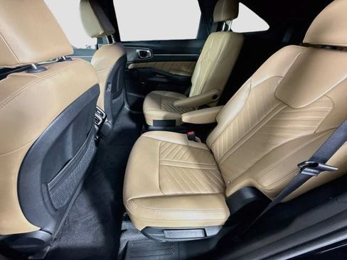 Used 2026 Kia Sorento SX Prestige w/ Olive Brown Leather Package AWD/4WD image 26