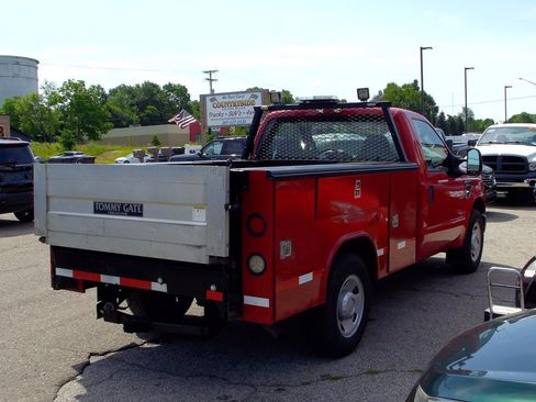 Used 2008 Ford F250 XL RWD image 4