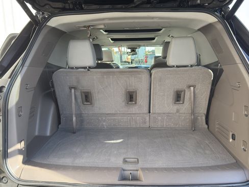 Used 2020 Chevrolet Traverse Premier w/ LPO, Blackout Package image 15