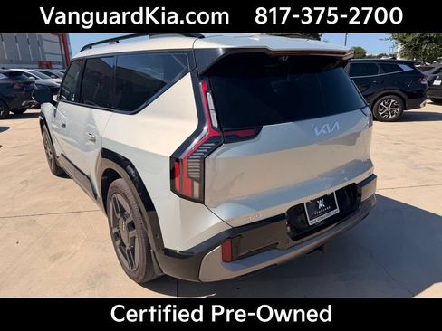 Used 2024 Kia EV9 GT-Line AWD/4WD image 2