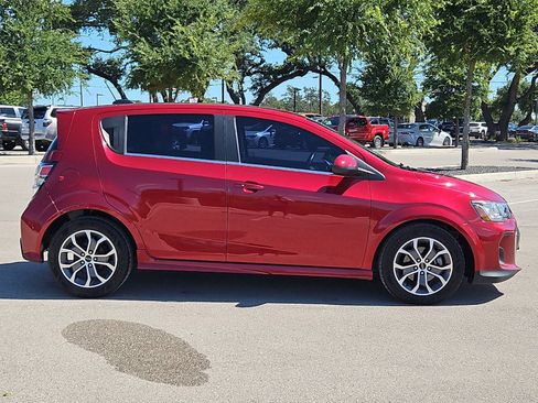 Used 2020 Chevrolet Sonic LT w/ Convenience Package FWD image 6