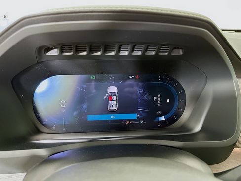 Used 2025 Volvo XC90 B5 Core w/ Climate Package image 12