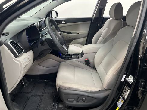 Used 2019 Hyundai Tucson Value FWD image 10