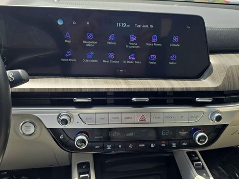 Certified 2023 Kia Telluride EX w/ EX Captain's Chair Package AWD/4WD image 26