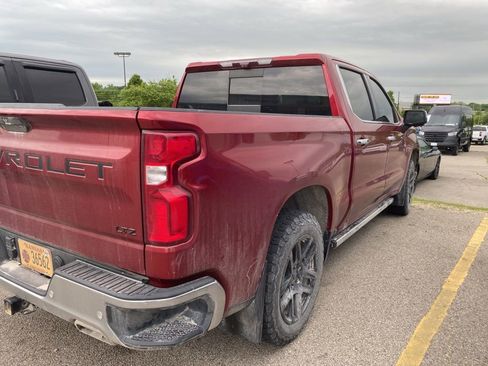 Used 2021 Chevrolet Silverado 1500 LTZ w/ Technology Package AWD/4WD image 7