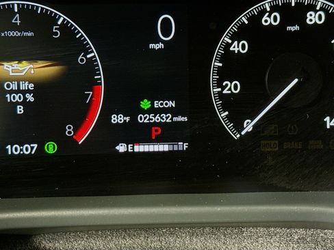Used 2025 Honda HR-V EX-L image 13