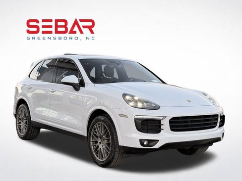 Used 2018 Porsche Cayenne image 4