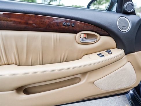Used 2007 Lexus SC 430 Convertible RWD image 27