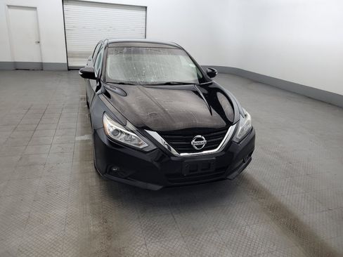 Used 2018 Nissan Altima 2.5 SL FWD image 14