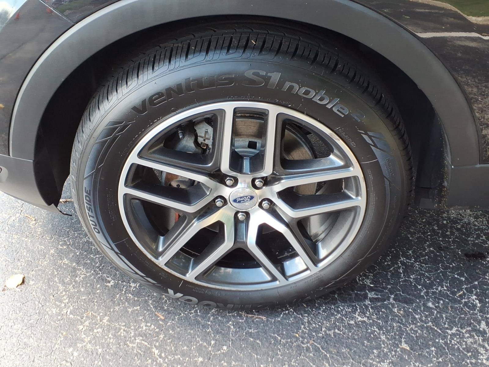 Certified 2019 Ford Explorer Sport AWD/4WD image 9