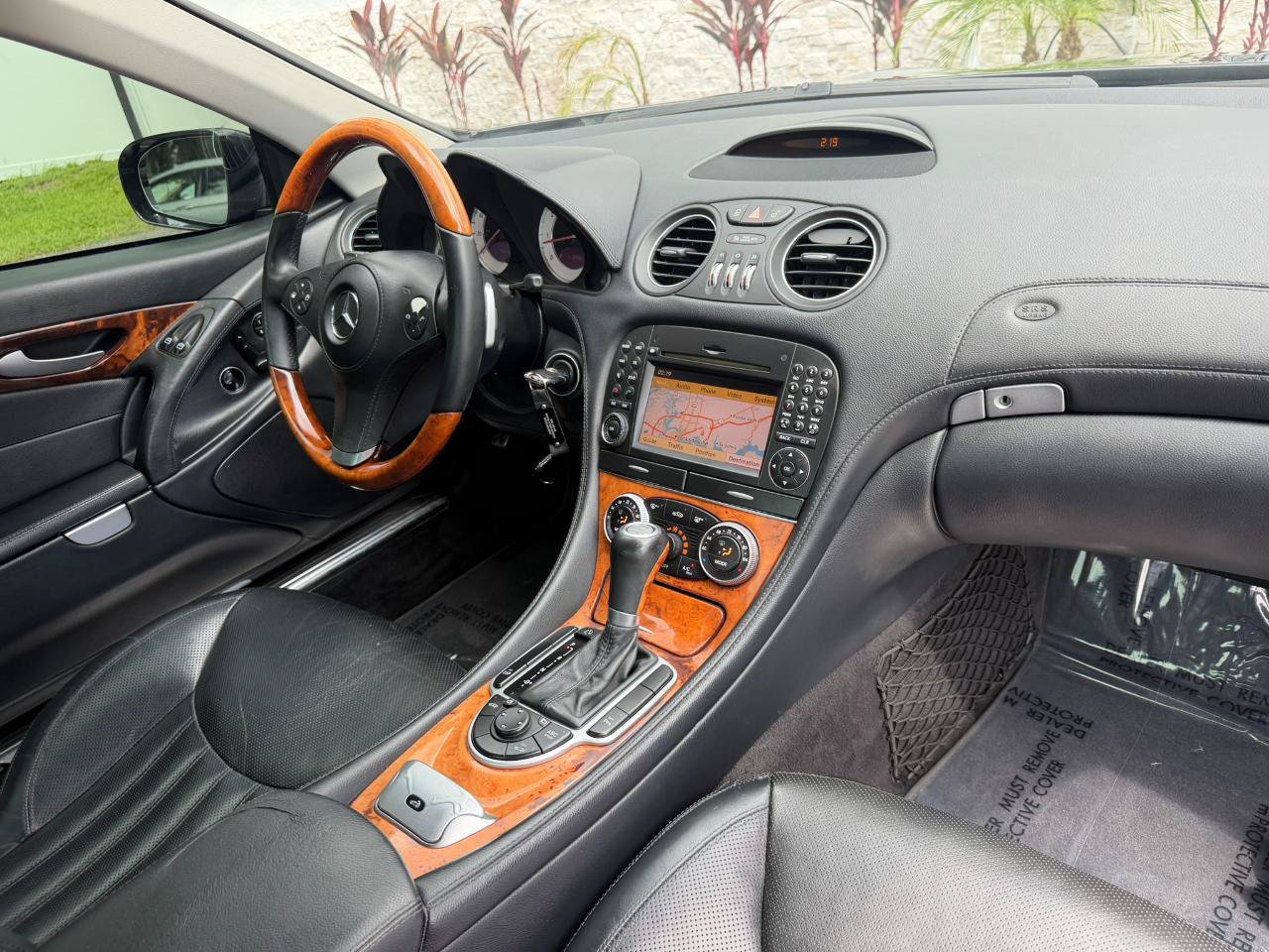 Used 2011 Mercedes-Benz SL 550 image 49