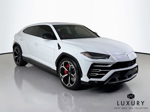 Used 2021 Lamborghini Urus image 4