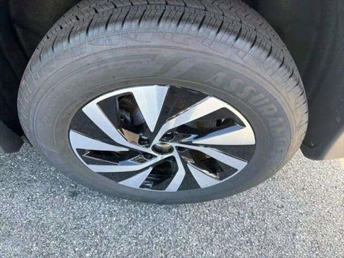 New 2026 Volkswagen Tiguan S image 8