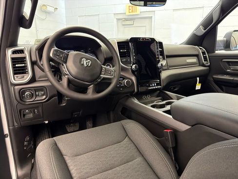 New 2026 RAM 1500 4x4 Crew Cab image 13