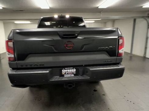Used 2024 Nissan Titan PRO-4X w/ Pro-4x Convenience Package AWD/4WD image 7