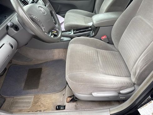 Used 2006 Toyota Camry LE image 15