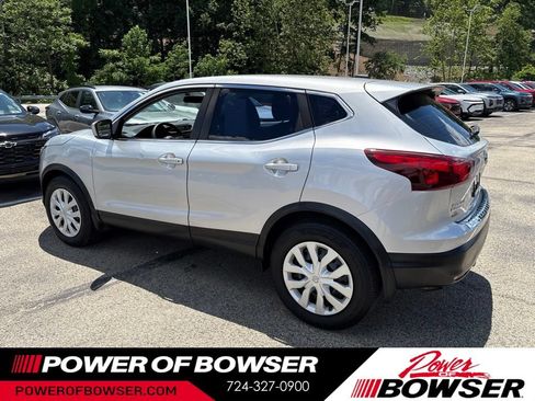 Used 2019 Nissan Rogue Sport S w/ Appearance Package AWD/4WD image 3
