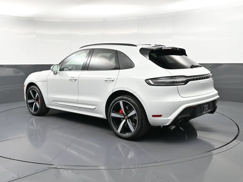 Certified 2022 Porsche Macan GTS AWD/4WD image 3