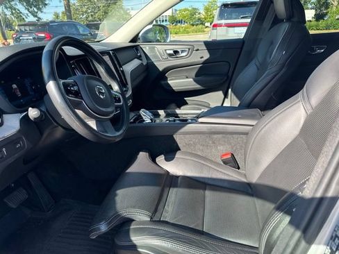 Used 2022 Volvo XC60 B5 Inscription AWD/4WD image 9
