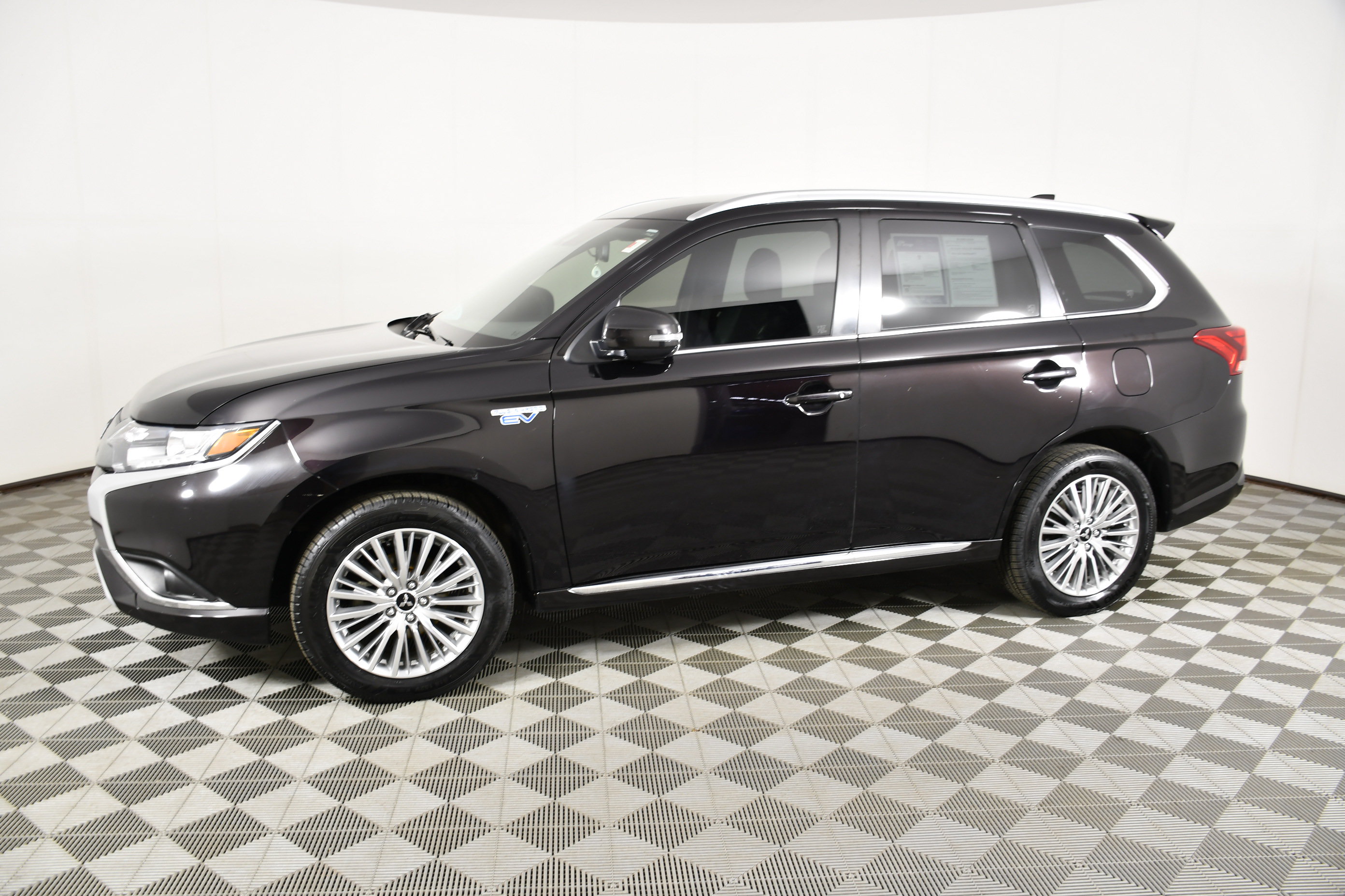Used 2020 Mitsubishi Outlander SEL AWD/4WD image 9