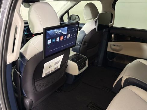 New 2026 Kia Carnival SX Prestige image 43