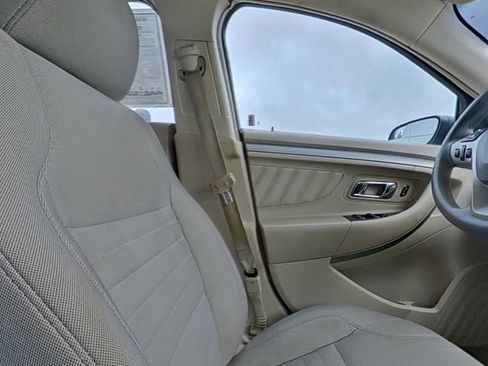 Used 2014 Ford Taurus SE FWD image 26
