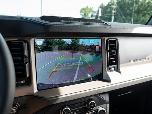 New 2025 Ford Bronco Outer Banks w/ Sasquatch Package image 24