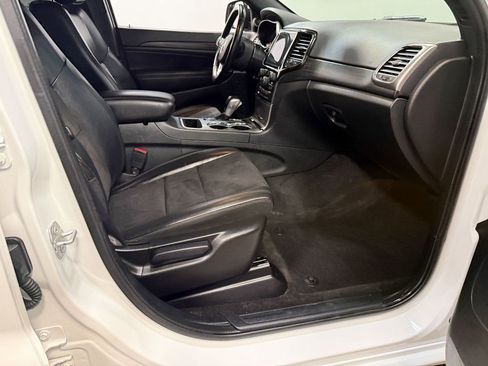 Used 2022 Jeep Grand Cherokee Altitude image 61