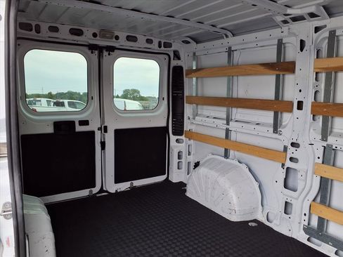 Used 2023 RAM ProMaster 2500 image 22