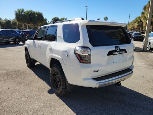 Used 2023 Toyota 4Runner TRD Off-Road Premium image 4