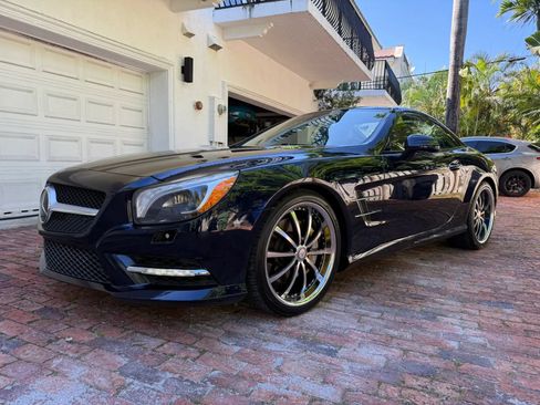 Used 2013 Mercedes-Benz SL 550 w/ Premium Pkg image 4