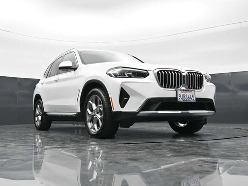 Certified 2024 BMW X3 sDrive30i w/ Convenience Package RWD image 27