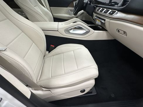 New 2026 Mercedes-Benz GLE 450 4MATIC image 16