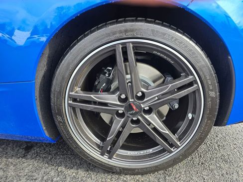 Used 2024 Chevrolet Corvette Stingray Preferred Cpe w/ Z51 Performance Package image 17