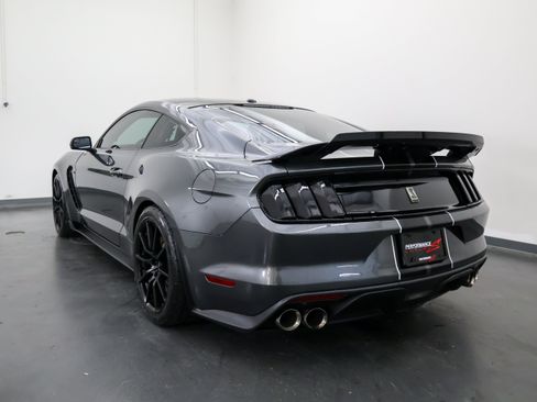 Used 2017 Ford Mustang Shelby GT350 w/ Electronics Package RWD image 5