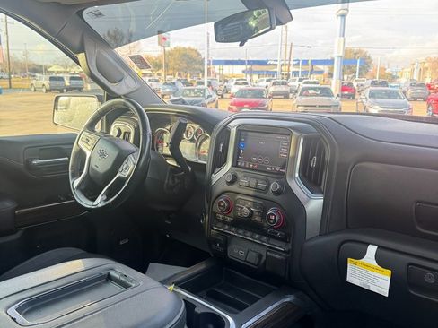 Used 2019 Chevrolet Silverado 1500 LT Trail Boss image 10