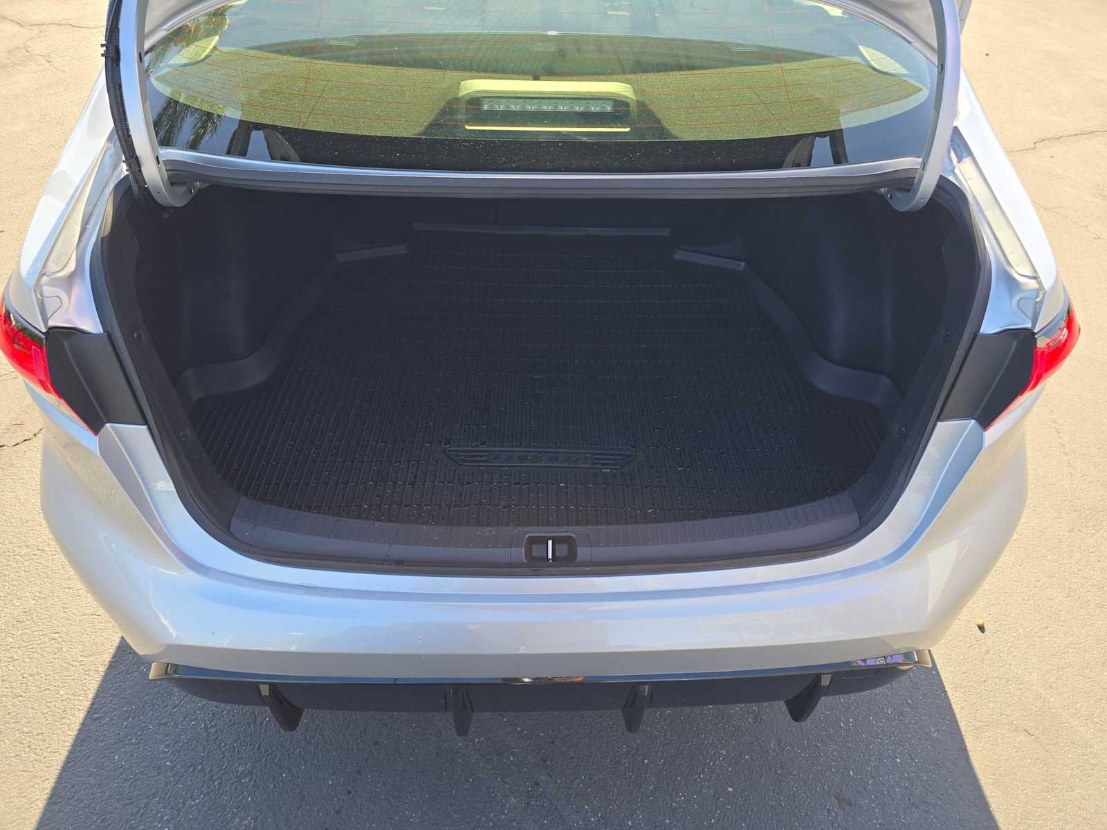 Certified 2024 Toyota Corolla SE w/ SE Premium Package FWD image 14