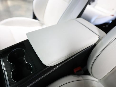 Used 2022 Tesla Model X Plaid AWD/4WD image 36